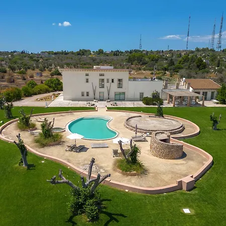 Masseria Sant'eleuterio Bauernhof *