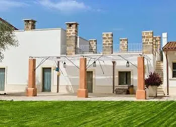 Masseria Sant'eleuterio Bauernhof *